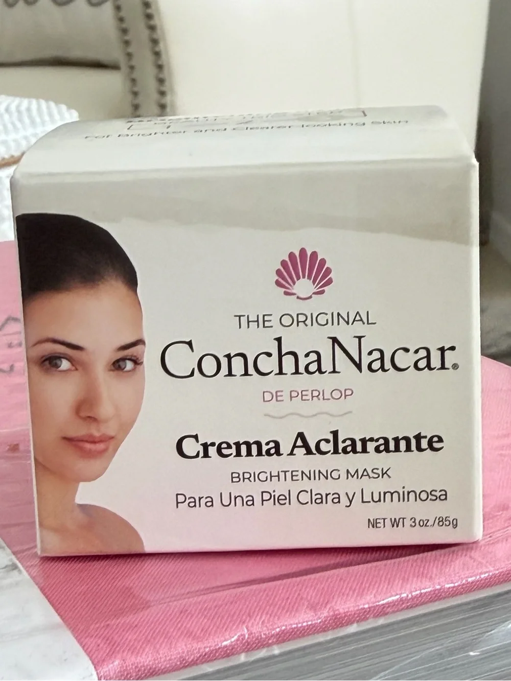Concha Nacar Crema Aclarente Brightening Mask - White/Pink Packaging